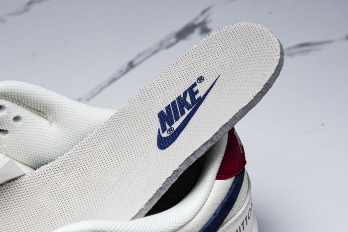 Nike Dunk SB Low Retro LV  FC1688-134