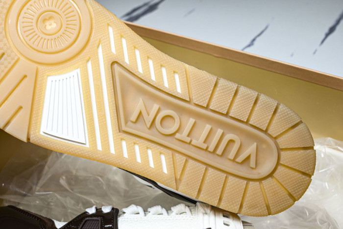 LV SNEAKER TRAINER  FOR-LV407