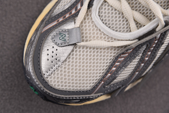 New Balance  1906A Tech Explosion  M1906AD