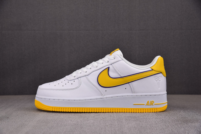 Nike Air Force 1 x Kobe Retro QS  FZ1151-100