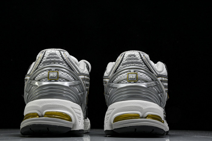 New Balance 1906R White Rain Cloud Silver Metallic M1906RI