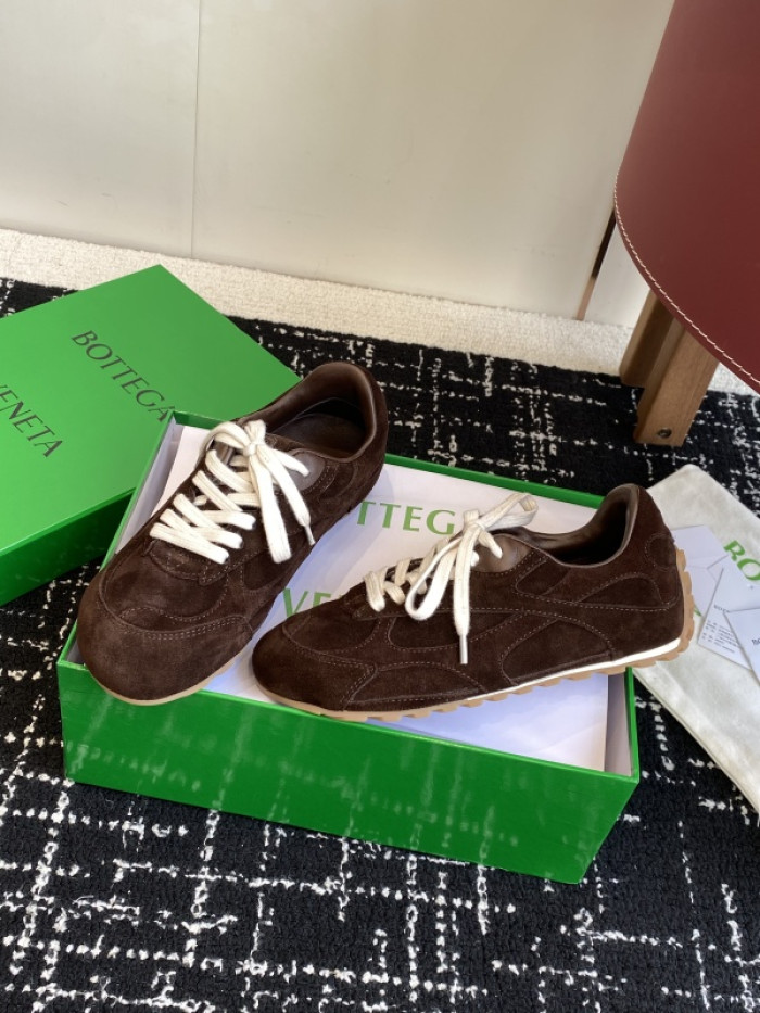 b0tt*ga Ven*ta  sneaker