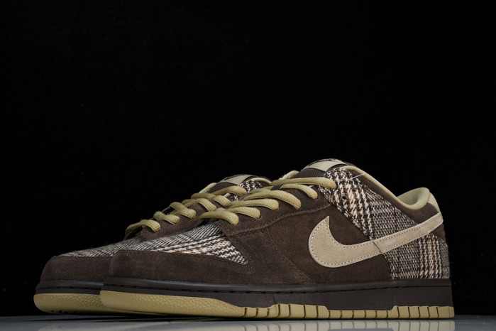 Nike SB Dunk Low Pro 