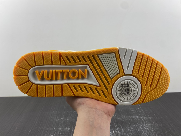 LV SNEAKER LOW   12111