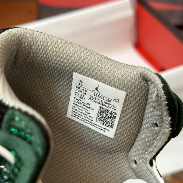 AIR JORDAN 1 RETRO  AJ-15