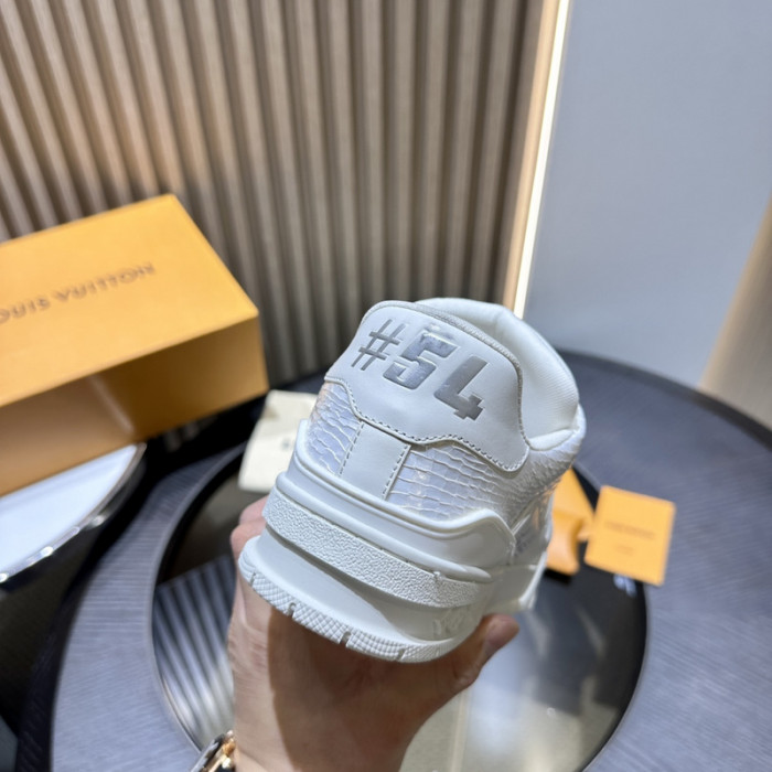 LV SNEAKER LOW FOR-LV204