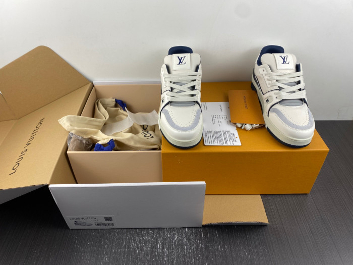 LV SNEAKER LOW   120402