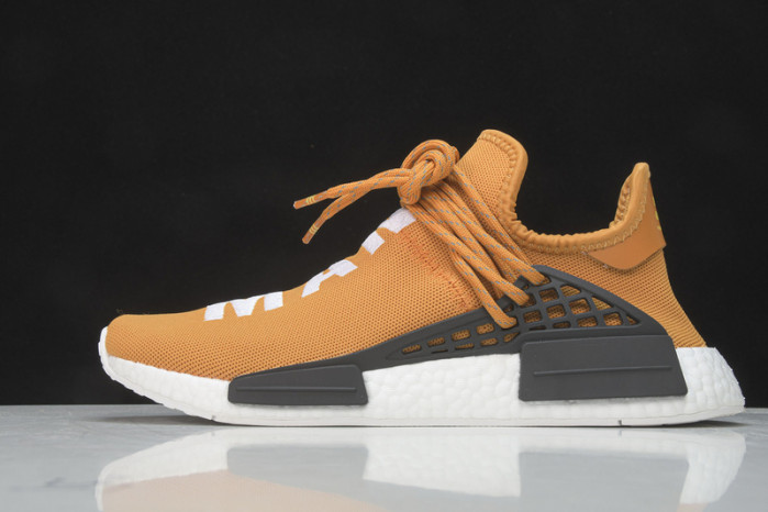 Ad1d*s nmd r1 pharrell hu hue man tangerine  bb3070