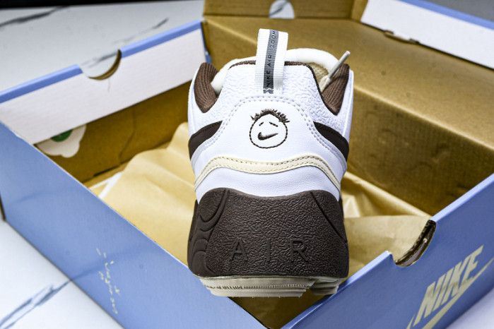 Travis Scott x Nike Zoom Field Jaxx "Light Chocolate" HQ3073-100