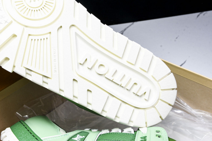 LV SNEAKER LOW FOR-LV222