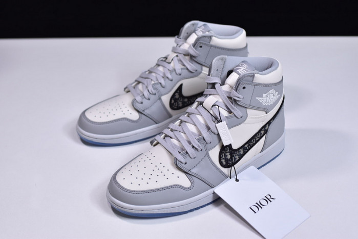 D10R X AIR JORDAN 1 HIGH OG (D10R SHOE BOX ) CN8607-002