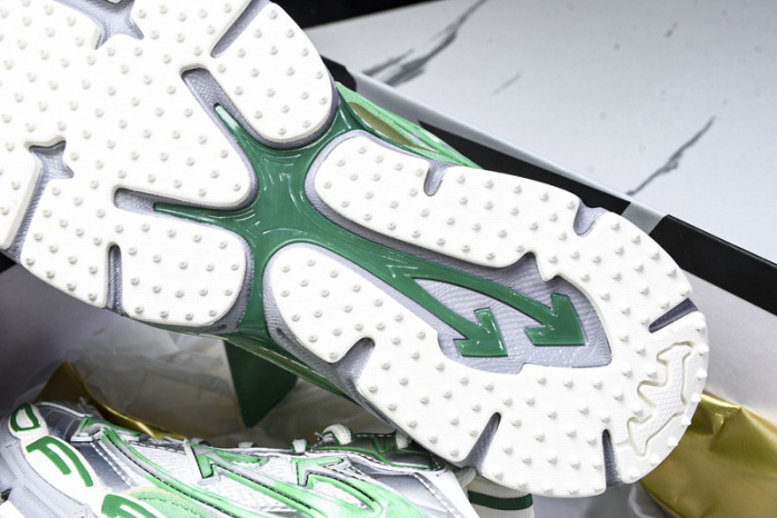 OF C/O  SNEAKER  FOR-022303