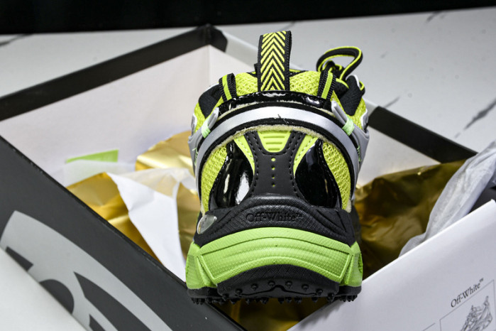 OF C/O  SNEAKER  FOR-022305