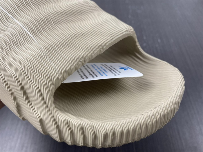 Ad1d*s new colleettion 660207