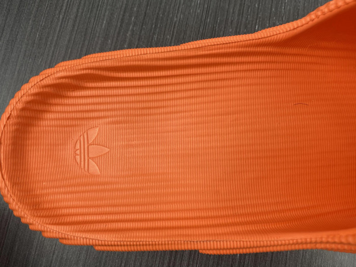 Ad1d*s new colleettion  660202