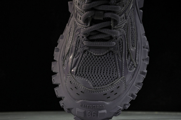 BLCG    Defender Rubber Platform Sneakers  685613 W2RAM5500