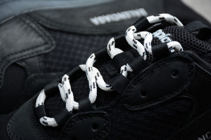 BLCG Triple S Black Clear Sole  541624 W09O1 1000