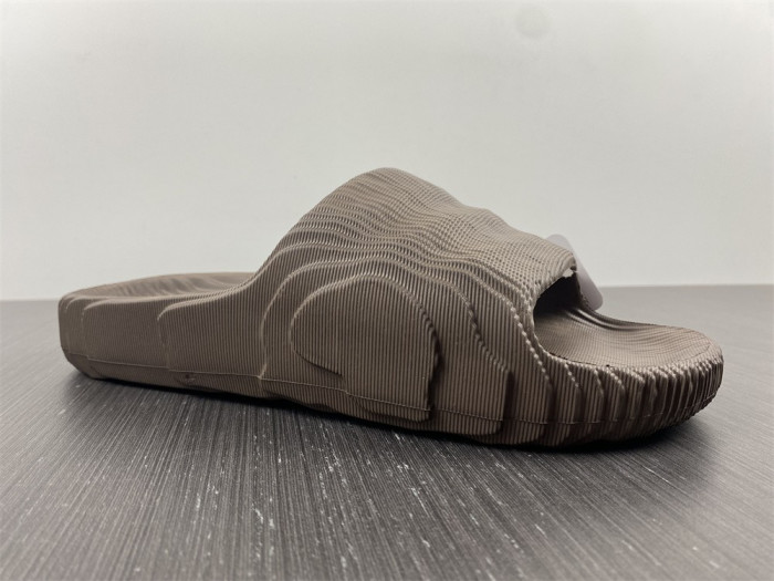 Ad1d*s new colleettion  660208