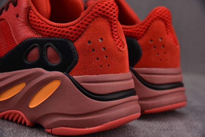 ad1d*s Y**zy boost 700 “hi-res red”  hq6979