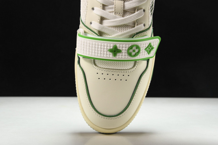 LV SNEAKER LOW YEE-013