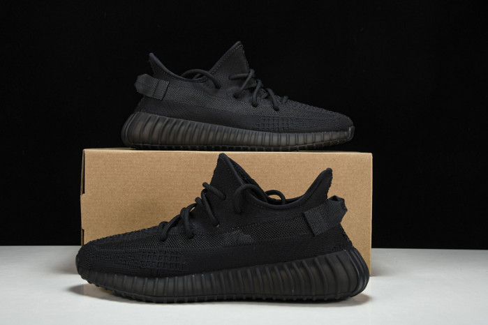 Y**zy boost 350 v2 cinder “onyx” hq4540
