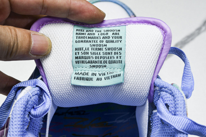 Nike Dunk Low x  Futura Laboratories HF6061-400