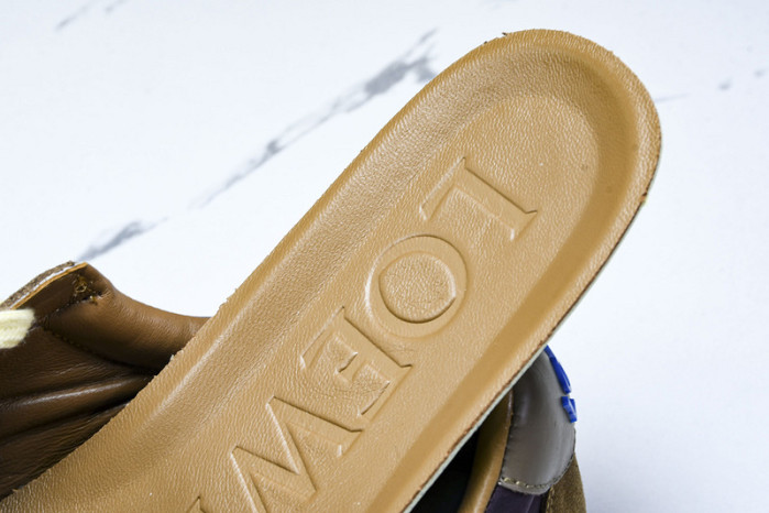 L*0ewe Ballet Runner  LW-FOR12