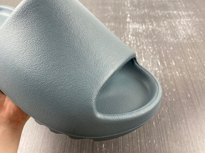 Y**zy slide “slate marine” id2349