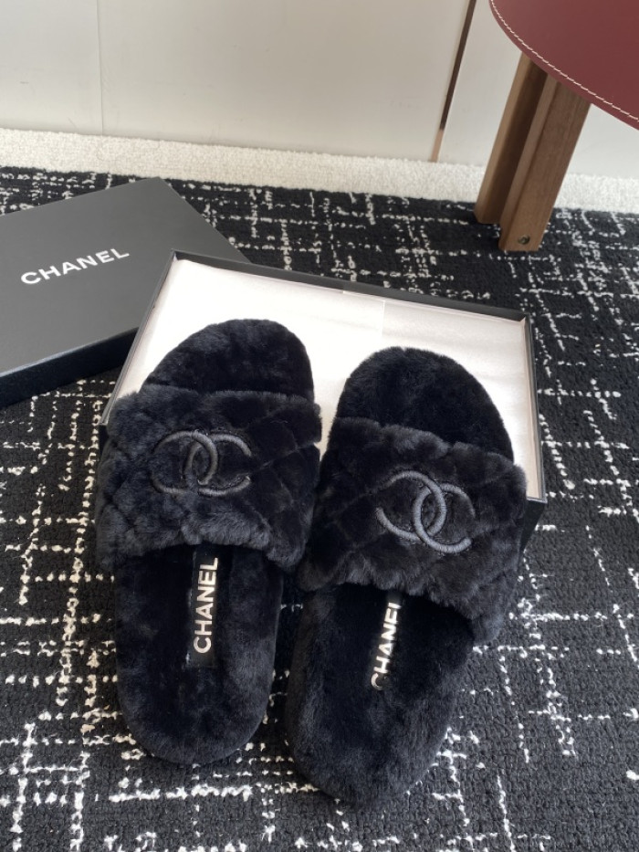 CH*NEL SLIPPERS
