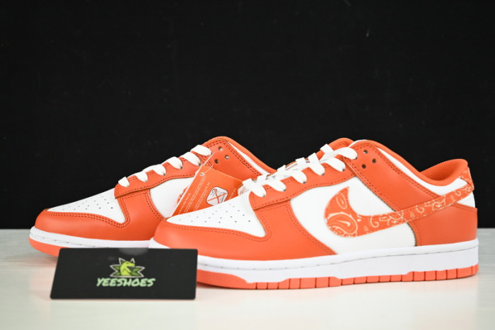 NIKE DUNK LOW ESS DH4401-103