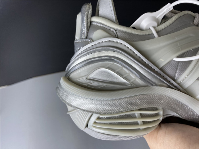 BLCG 5.0 TYREX 20SS RUNWAY SLIVER GREY 617517 W2WA1 8100