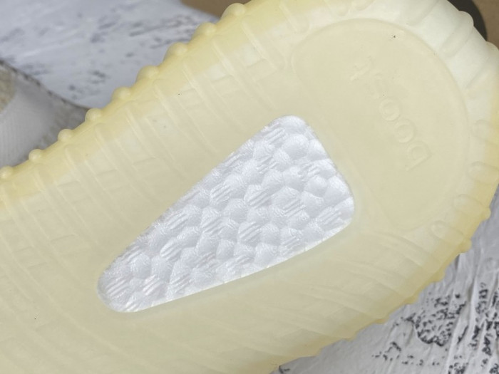 ad1d*s Y**zy boost 350 v2 “abez” fz5246