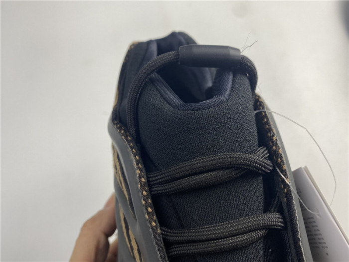 ad1d*s Y**zy 700 v3 gy0189