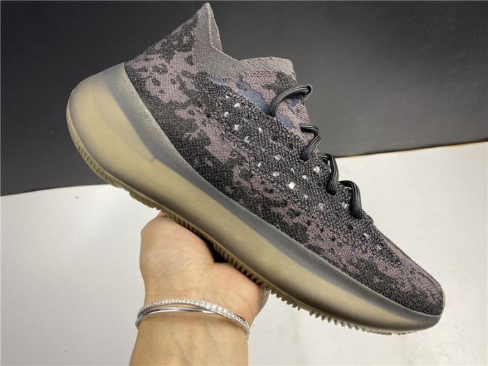 ad1d*s Y**zy boost 380 “onyx” reflective h02536