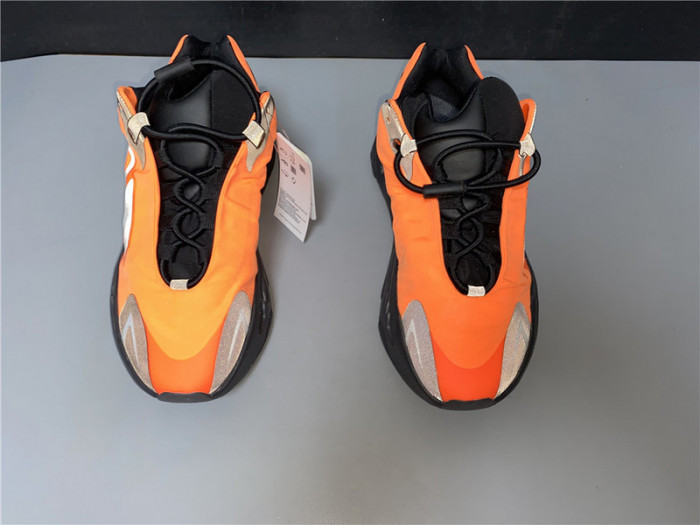 ad1d*s Y**zy boost 700 mnvn orange - fv3258