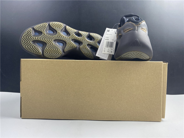 ad1d*s Y**zy 700 v3 gy0189