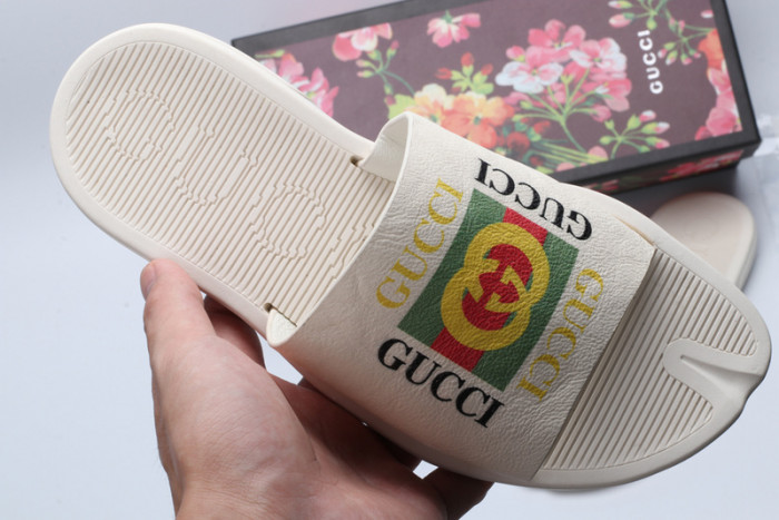 Gv*c slippers