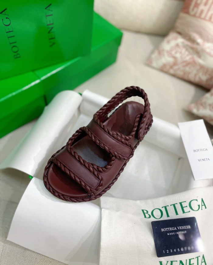 b0ttega Ven*ta  slides