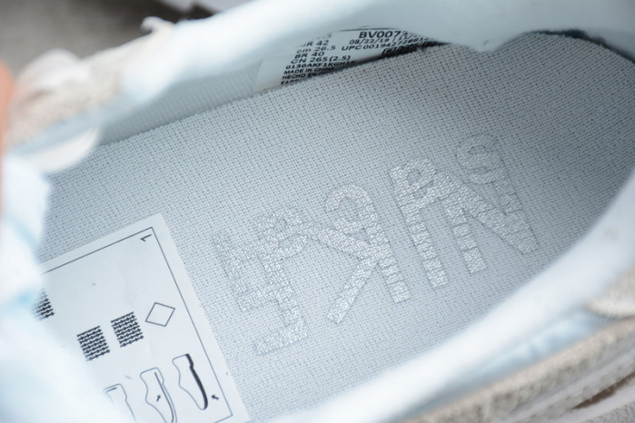 Nike LDV waffle Sacai White BV0073-101