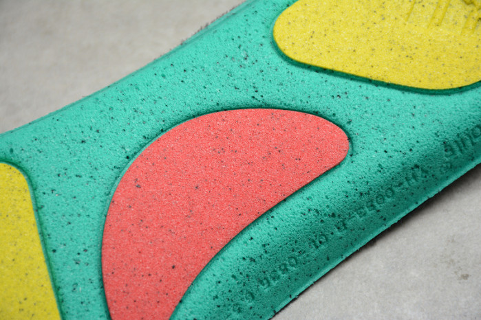 ad1d*s Y**zy 700 v3 “srphym"g54853