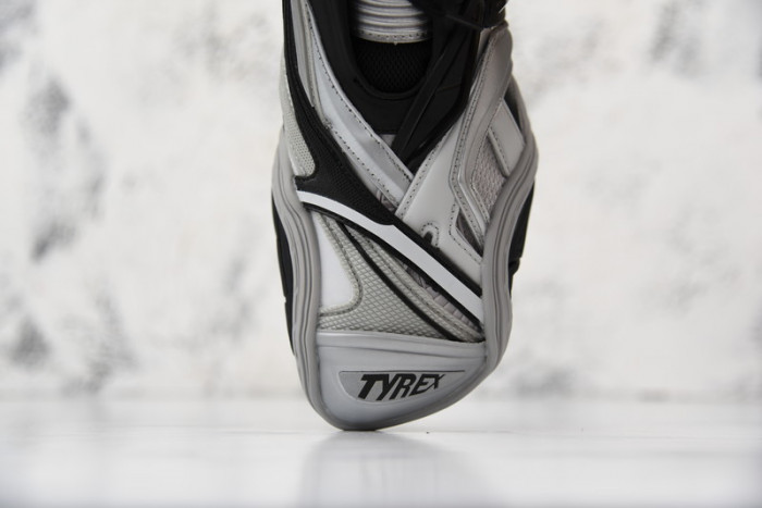 BLCG 5.0 TYREX 20SS RUNWAY 617535 W2CB1 1081