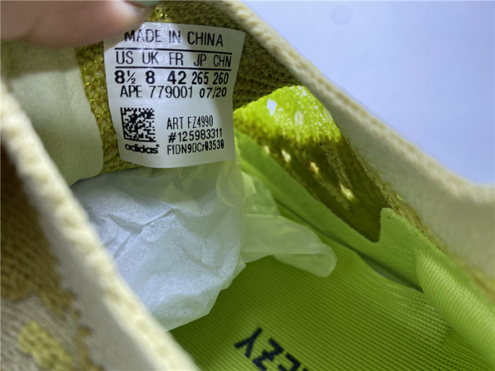 ad1d*s Y**zy boost 380 hylte glow fz4990