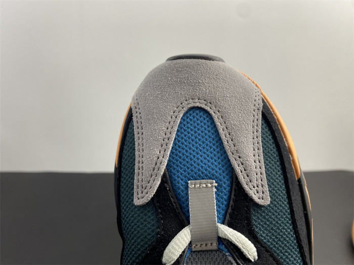 ad1d*s Y**zy boost 700 gw0296