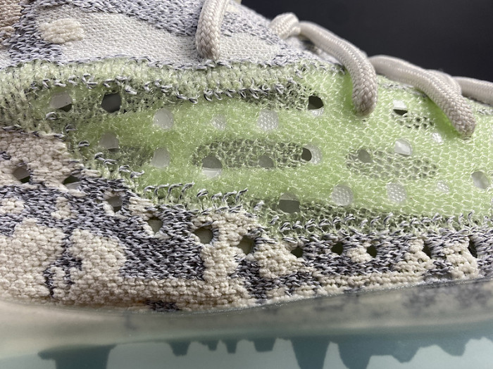 ad1d*s  Y**zy boost 380 alien blue gw0304