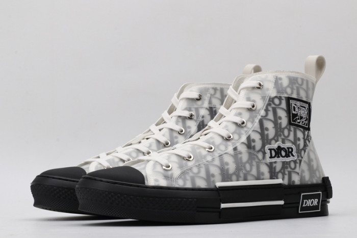 D10R B23 Oblique High Top Sneaker