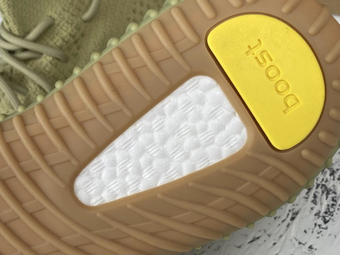 ad1d*s Y**zy boost 350 v2 sulfur fy5346